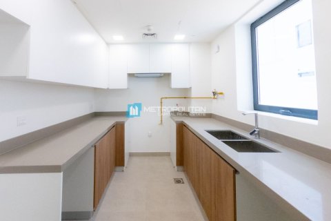 Townhouse in Al Ghadeer, Abu Dhabi, UAE 2 bedrooms, 161.6 sq.m. № 651795 - photo 19