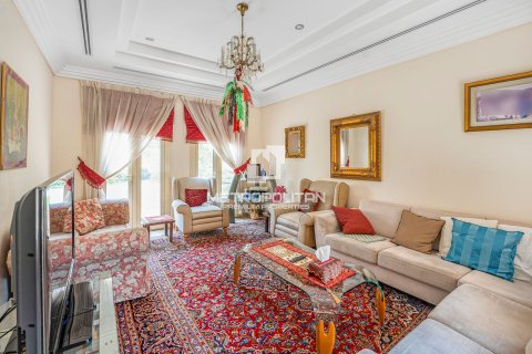 فيلا للبيع في Meadows، دبي، الإمارات العربية المتحدة 4 غرفة نوم ، 827 متر مربع ، رقم 663623 - صورة 3