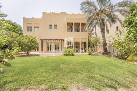 فيلا للبيع في Meadows، دبي، الإمارات العربية المتحدة 4 غرفة نوم ، 827 متر مربع ، رقم 663623 - صورة 1