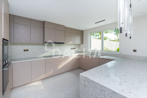 Rijtjeshuis te koop in Dubai, VAE 3 slaapkamers, 228 vr.m., nr 713658 - foto 6