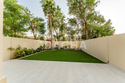 Rijtjeshuis te koop in Dubai, VAE 3 slaapkamers, 228 vr.m., nr 713658 - foto 30