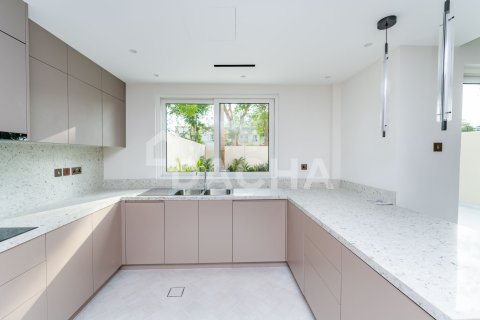 Rijtjeshuis te koop in Dubai, VAE 3 slaapkamers, 228 vr.m., nr 713658 - foto 7