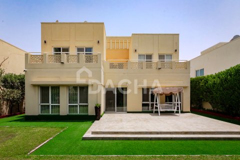 Villa itt: Meadows, Dubai, EAE, 4 hálószoba, 372 m², azonosító: 713657 - fénykép 1