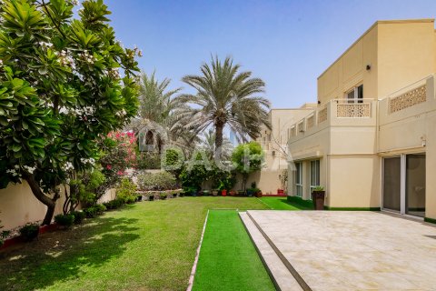 Villa itt: Meadows, Dubai, EAE, 4 hálószoba, 372 m², azonosító: 713657 - fénykép 29