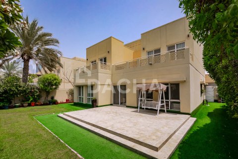 Villa itt: Meadows, Dubai, EAE, 4 hálószoba, 372 m², azonosító: 713657 - fénykép 28