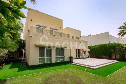 Villa itt: Meadows, Dubai, EAE, 4 hálószoba, 372 m², azonosító: 713657 - fénykép 2