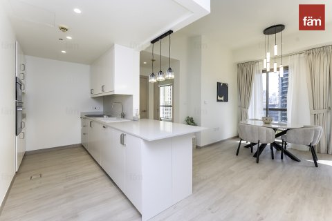 Apartmen di Dubai, UAE 1 bilik tidur, 72.4 meter persegi № 647805 - foto 3