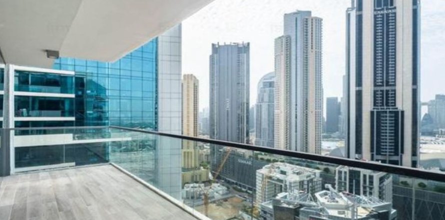 Apartment in Downtown Dubai (Downtown Burj Dubai), UAE 3 bedrooms, 204 sq.m. № 715166