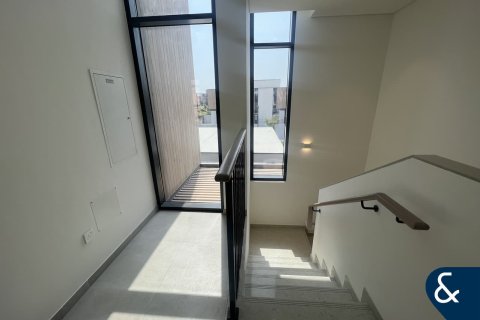 Huvila Mudon, Dubai, Arabiemiraatit 3 makuuhuonetta, 206 m2 № 671125 - kuva 8