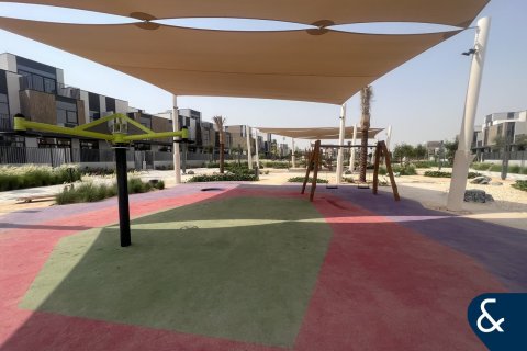 Huvila Mudon, Dubai, Arabiemiraatit 3 makuuhuonetta, 206 m2 № 671125 - kuva 24