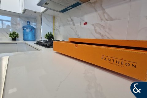 Apartamento en venta en Jumeirah Village Circle, Dubai, EAU 2 dormitorios, 102 m2 № 671120 - foto 8