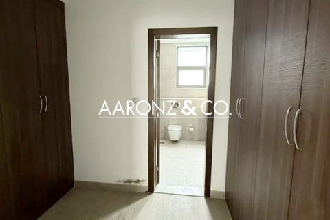Vila u gradu Al Furjan, Dubai, UAE 4 spavaće sobe, 611.3 m2 Br. 670592 - Slika 4