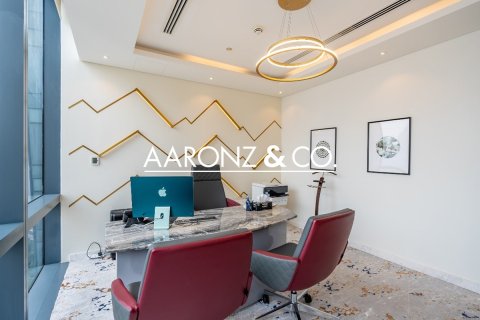 Снять в аренду офис в Даунтаун Дубай (Даунтаун Бурдж Дубай), ОАЭ 328.8м2, № 670594 - фото 10