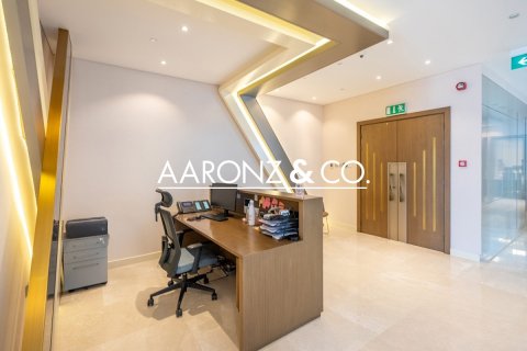 Снять в аренду офис в Даунтаун Дубай (Даунтаун Бурдж Дубай), ОАЭ 328.8м2, № 670594 - фото 4