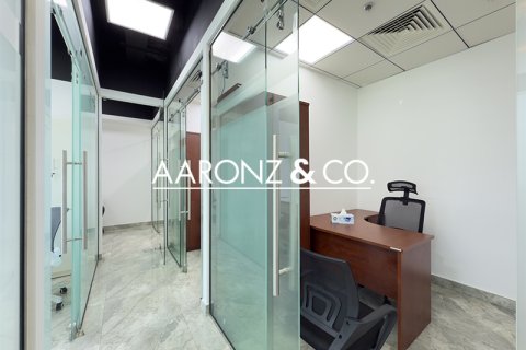 Oficina en alquiler en Business Bay, Dubai, EAU 104.7 m2 № 670595 - foto 12