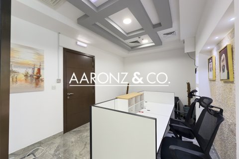 Oficina en alquiler en Business Bay, Dubai, EAU 104.7 m2 № 670595 - foto 13