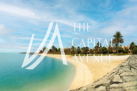 Купити віллу в Абу-Даби, ОАЕ 4 спальні, 283м2, № 652815 - фото 1