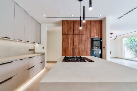Vila v Meadows, Dubai, SAE 4 ložnice, 553.46 m² Č.: 750225 - fotografie 3