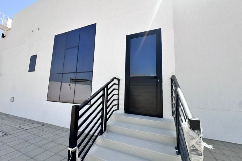 Villa para arrendamento em Dubai, EAU 3 quartos, 1153.95 m2 № 750219 - foto 11