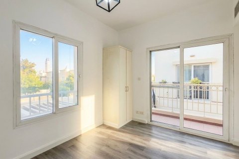 Villa in The Springs, Dubai, UAE 2 bedrooms, 269.21 sq.m. № 750224 - photo 12