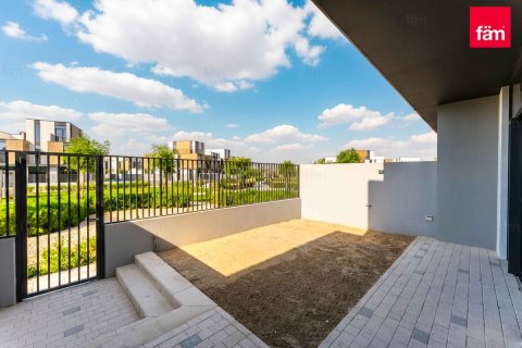 Řadový dům v Dubai, SAE 3 ložnice, 168 m² Č.: 669816 - fotografie 2