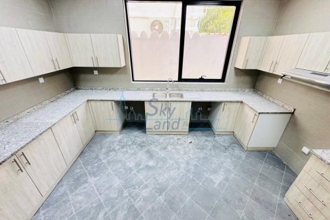 Vilë në Jumeirah, Dubai, Emiratet e Bashkuara Arabe 4 dhoma gjumi, 278.7 m2. № 636733 - Foto 4