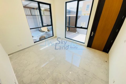 Vilë në Jumeirah, Dubai, Emiratet e Bashkuara Arabe 4 dhoma gjumi, 278.7 m2. № 636733 - Foto 7