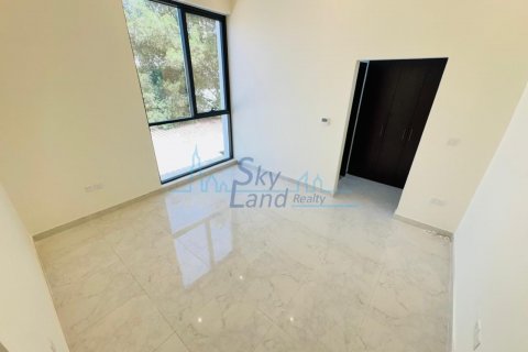 Vilë në Jumeirah, Dubai, Emiratet e Bashkuara Arabe 4 dhoma gjumi, 278.7 m2. № 636733 - Foto 9