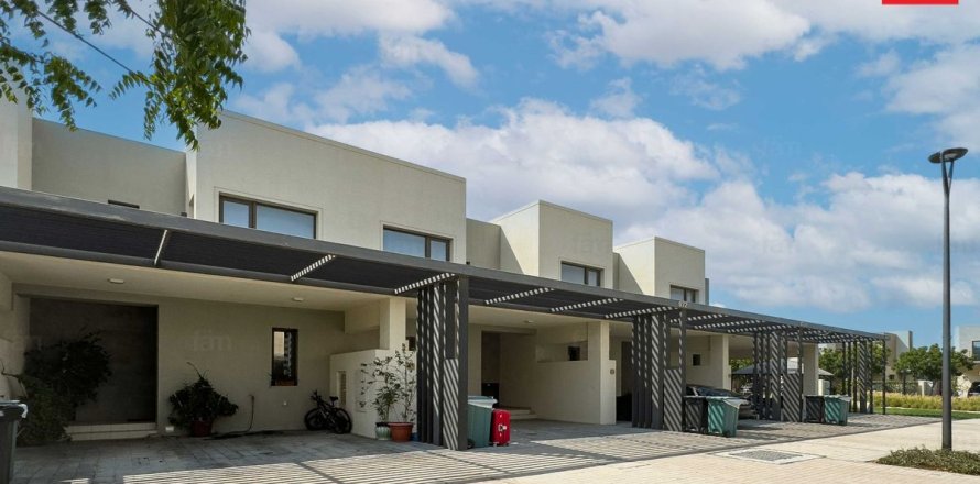 Villa asukohaga Dubai, AÜE: 3 magamistoaga, 138.6 m² Nr 711381