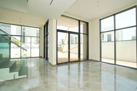 Вилла Al Furjan, Дубай, БАӘ-да 4 жатын бөлмелер, 564 м² № 726987 - фото 12