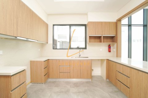 Вилла Al Furjan, Дубай, БАӘ-да 4 жатын бөлмелер, 564 м² № 726987 - фото 6