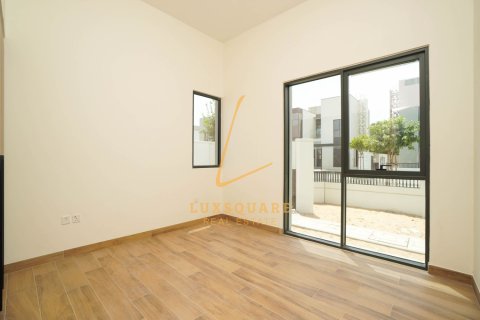 Вилла Al Furjan, Дубай, БАӘ-да 4 жатын бөлмелер, 564 м² № 726987 - фото 10