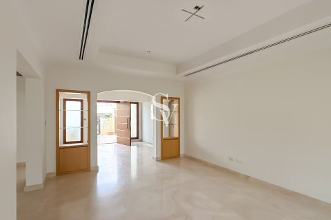 Üürile anda villa asukohaga Meadows, Dubai, AÜE: 5 magamistoaga, 549 m² Nr 699645 - pilt 10