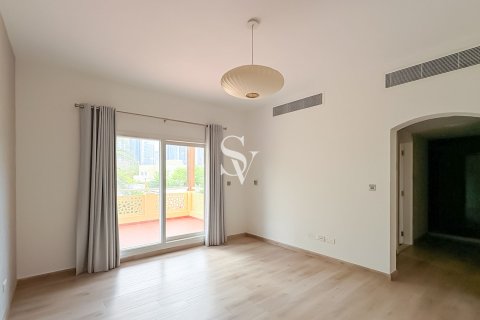 Üürile anda villa asukohaga Meadows, Dubai, AÜE: 5 magamistoaga, 549 m² Nr 699645 - pilt 15