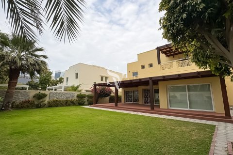 Üürile anda villa asukohaga Meadows, Dubai, AÜE: 5 magamistoaga, 549 m² Nr 699645 - pilt 30