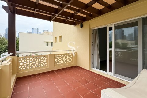 Üürile anda villa asukohaga Meadows, Dubai, AÜE: 5 magamistoaga, 549 m² Nr 699645 - pilt 26