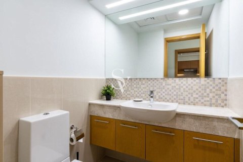 Appartement te huur in Downtown Dubai (Downtown Burj Dubai), Dubai, VAE 1 slaapkamer, 81 vr.m., nr 699648 - foto 12