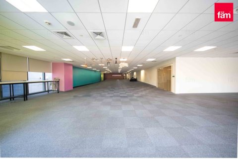 משרד להשכרה ב Downtown Dubai (Downtown Burj Dubai), Dubai, איחוד האמירויות  672.9 מ"ר, מספר 655690 - תמונה 4