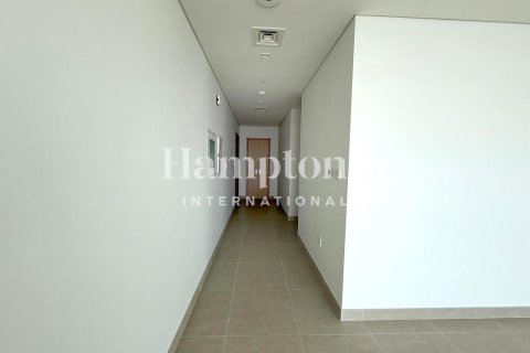 Huoneisto Mina Rashid, Dubai, Arabiemiraatit 2 makuuhuonetta, 107.07906877 m2 № 651087 - kuva 15