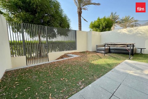 Villa en alquiler en Dubai, EAU 3 dormitorios, 128.6 m2 № 717590 - foto 22