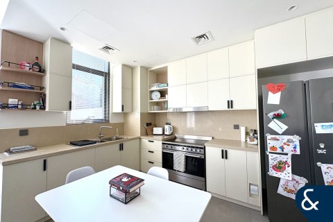 Vilă de închiriat în Arabian Ranches 3, Dubai, EAU 3 dormitoare, 145 mp.  №671415 - poză 4