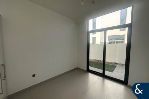 Vilă de închiriat în Arabian Ranches 3, Dubai, EAU 4 dormitoare, 239 mp.  №671418 - poză 5