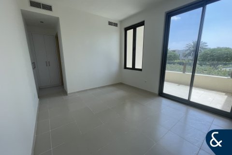 Villa in Reem, Dubai, UAE 3 bedrooms, 197 sq.m. № 671413 - photo 10