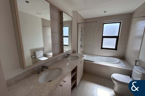 Villa in Reem, Dubai, UAE 3 bedrooms, 197 sq.m. № 671413 - photo 11