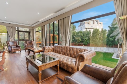 Vilë në Al Barari, Dubai, Emiratet e Bashkuara Arabe 10 dhoma gjumi, 2392.35 m2. № 750439 - Foto 10