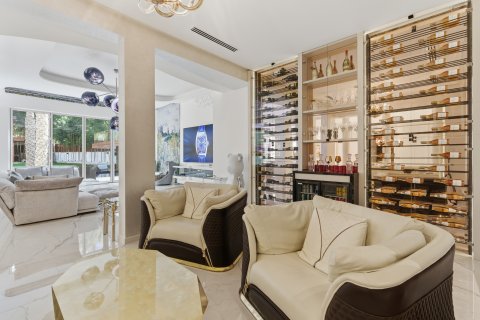 Vilë në Al Barari, Dubai, Emiratet e Bashkuara Arabe 10 dhoma gjumi, 2392.35 m2. № 750439 - Foto 9