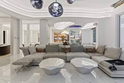 Vilë në Al Barari, Dubai, Emiratet e Bashkuara Arabe 10 dhoma gjumi, 2392.35 m2. № 750439 - Foto 6