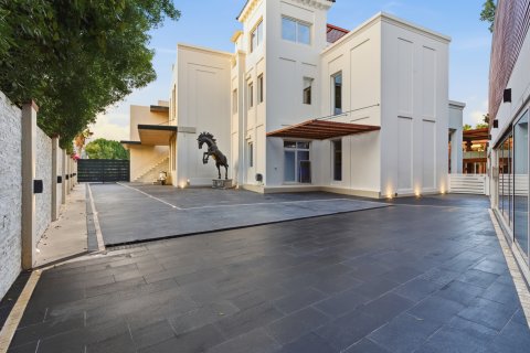 Vilë në Al Barari, Dubai, Emiratet e Bashkuara Arabe 10 dhoma gjumi, 2392.35 m2. № 750439 - Foto 29
