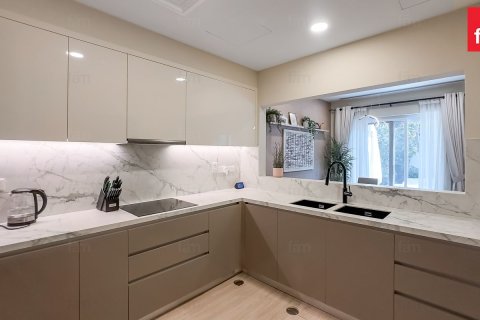 Shtëpi në qytet në Dubai, Emiratet e Bashkuara Arabe 2 dhoma gjumi, 164.8 m2. № 687373 - Foto 10