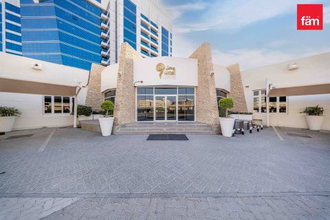 Escritório para arrendamento em Dubai, EAU 1303 m2 № 687374 - foto 23